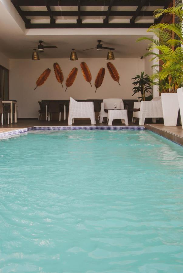 Remfort Hotel Santa Ana Esterno foto